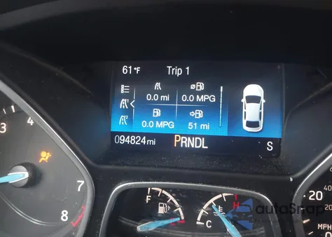 2018 Ford Focus Se z USA, uszkodzony, nr VIN 1FADP3K27JL218441